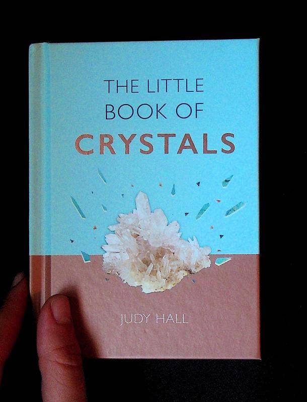 Little Book of Crystals: Crystals to attract love: Flexibound